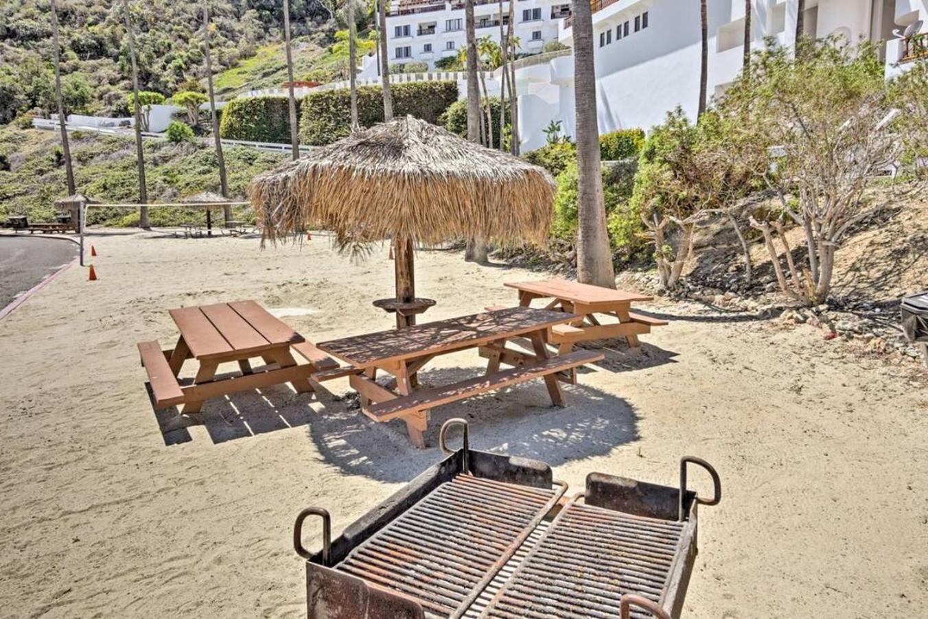 Gorgeous Oceanfront Villa With Panoramic Views Avalon Extérieur photo