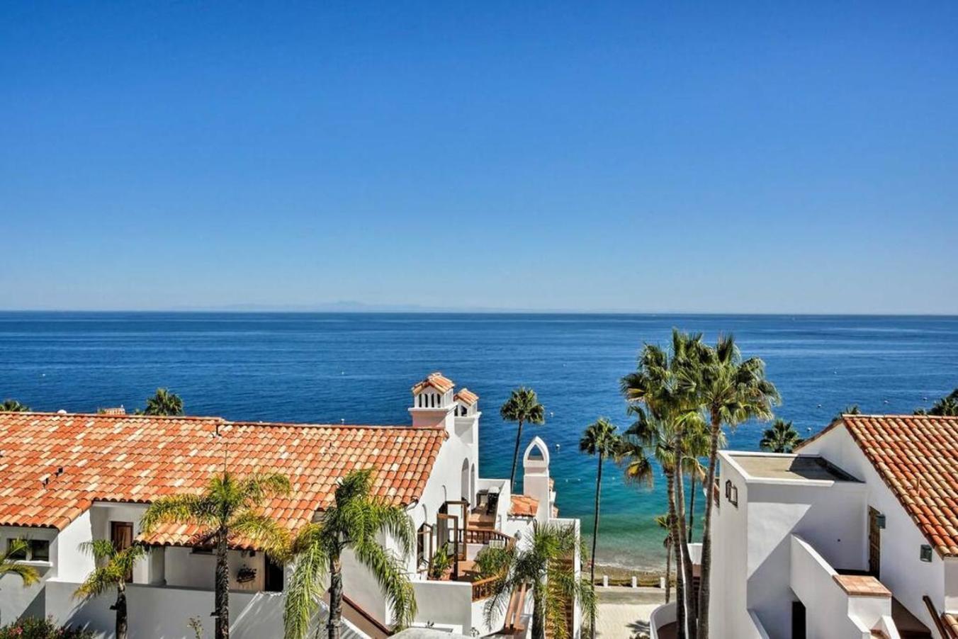 Gorgeous Oceanfront Villa With Panoramic Views Avalon Extérieur photo