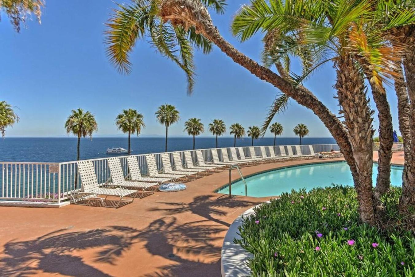Gorgeous Oceanfront Villa With Panoramic Views Avalon Extérieur photo