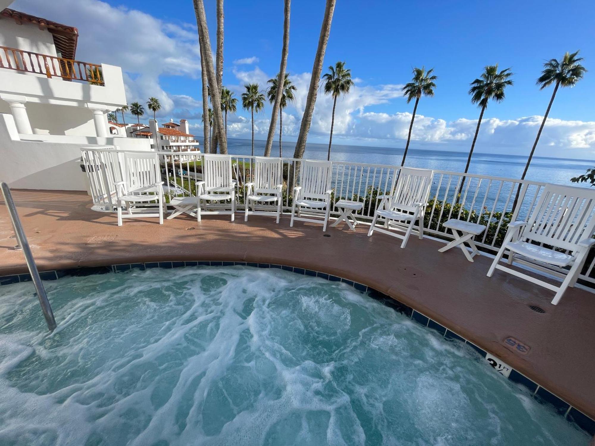 Gorgeous Oceanfront Villa With Panoramic Views Avalon Extérieur photo